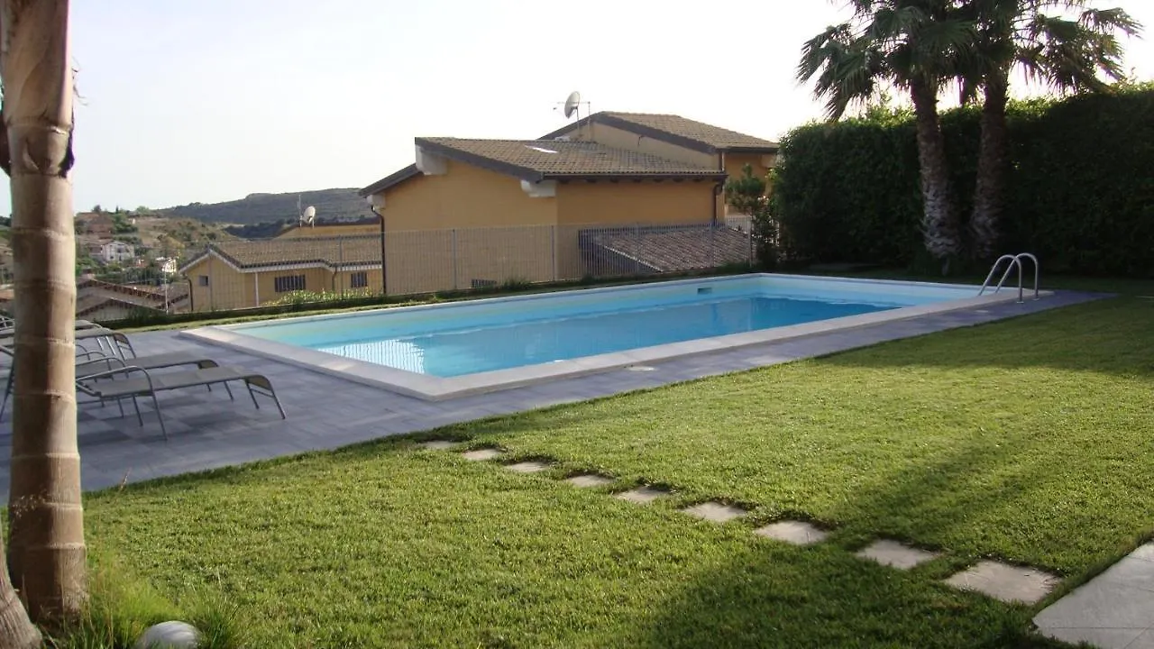 Appartamento In Villa Con Piscina Noto Apartment